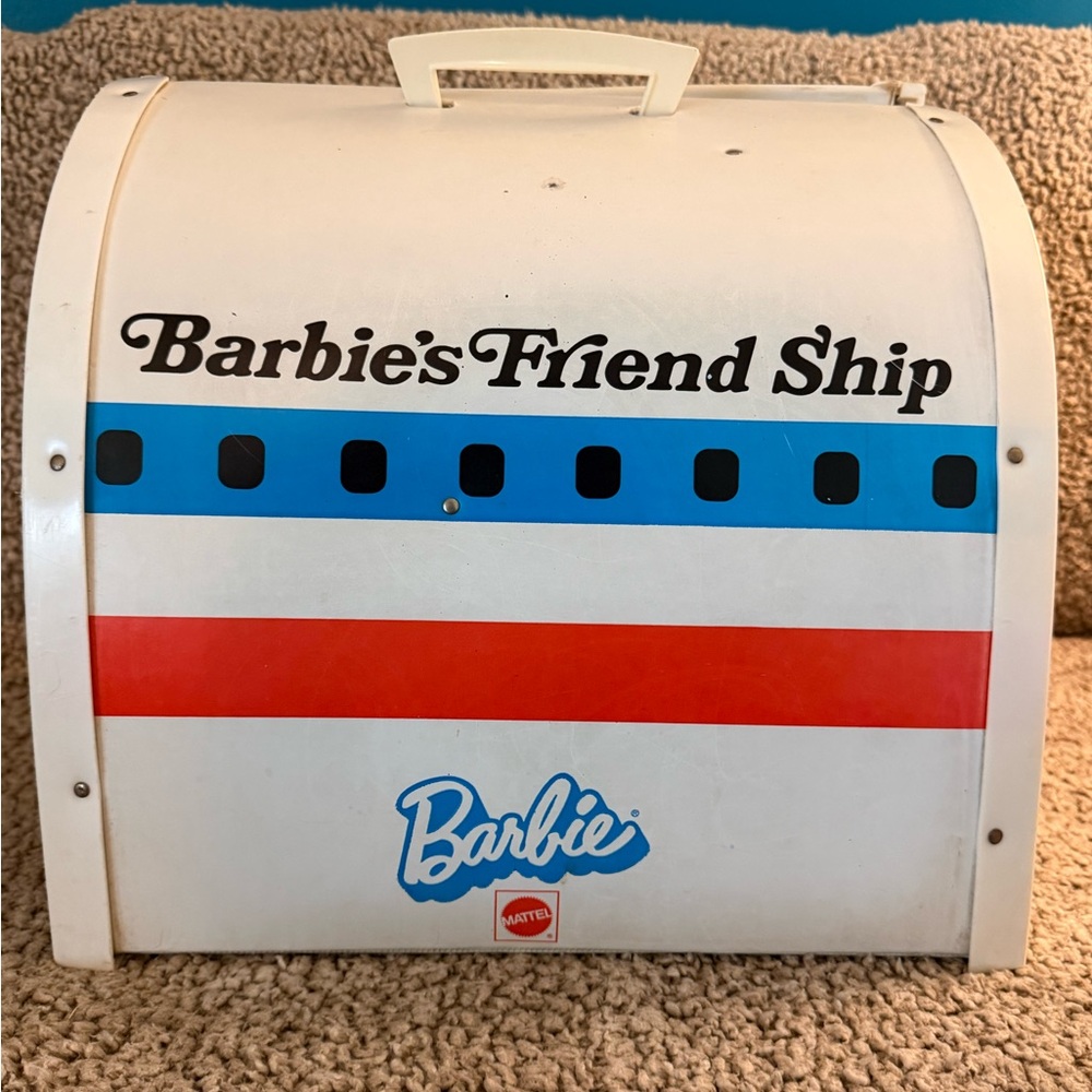 Mattel Barbie's Friend Ship